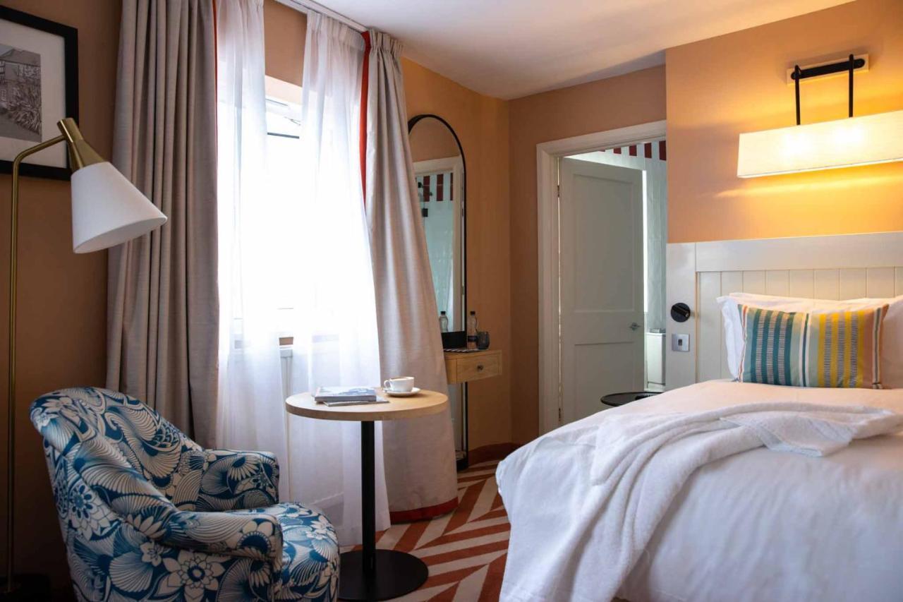 The Relais Cooden Beach And Spa Bexhill-on-Sea Bagian luar foto