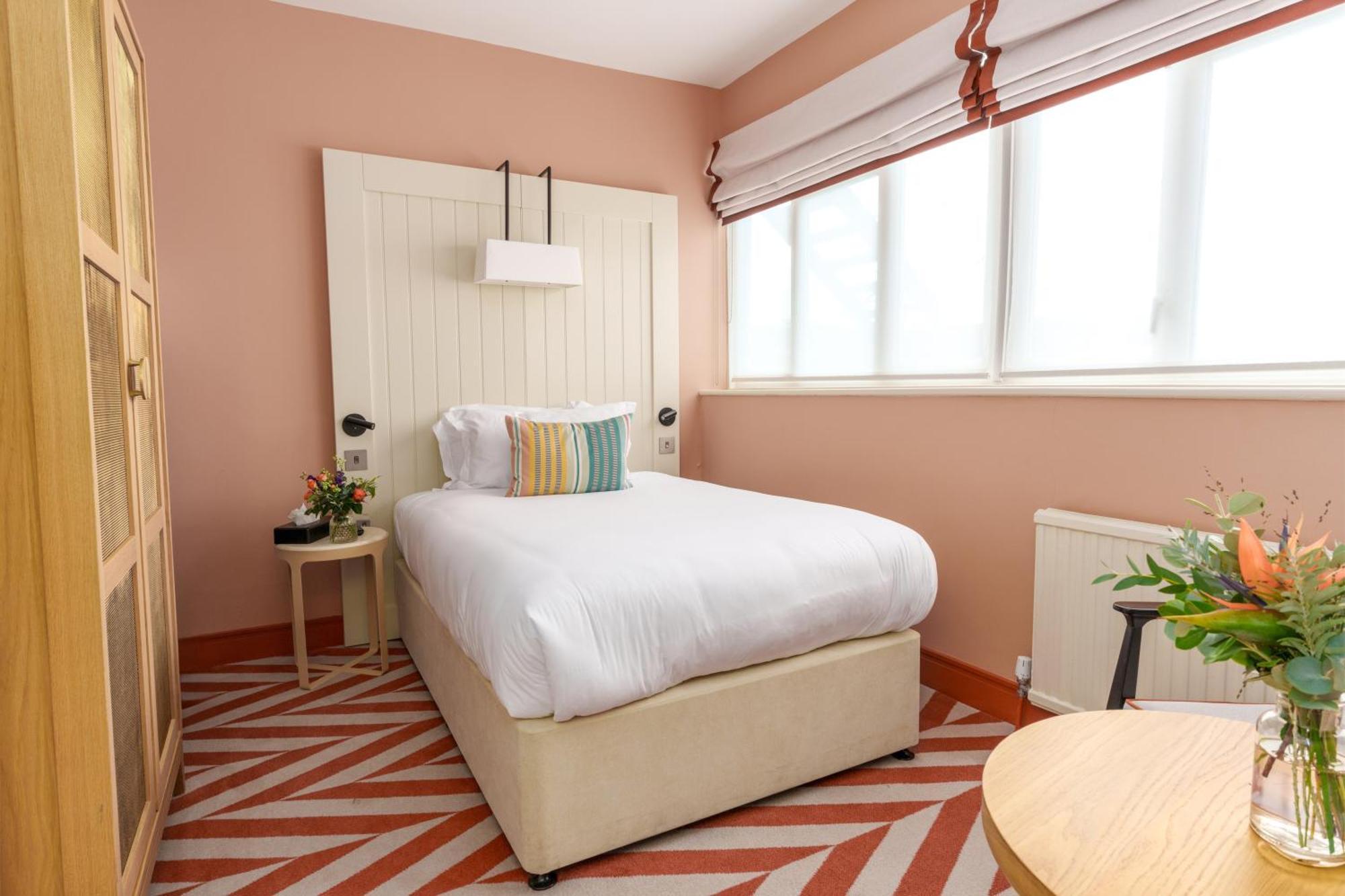 The Relais Cooden Beach And Spa Bexhill-on-Sea Bagian luar foto